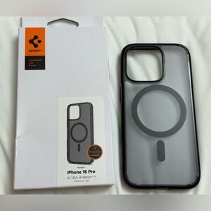 Spigen Ultra Hybrid T Clear iPhone 16 Pro Case - Black and Gray